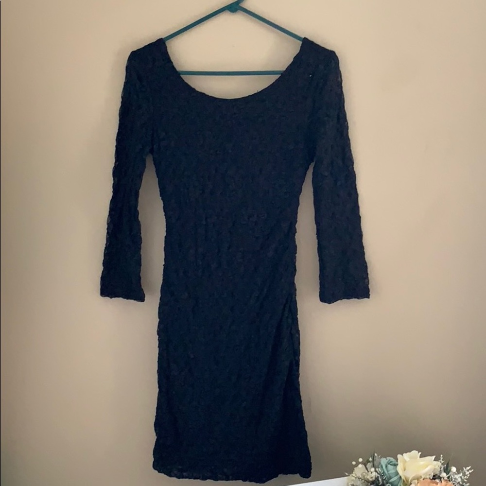 Black sleeve dress